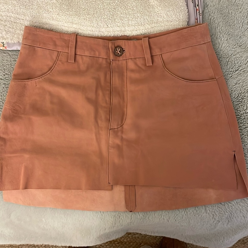 One Teaspoon suede skirt. Size medium. Perfect condition! Only worn once